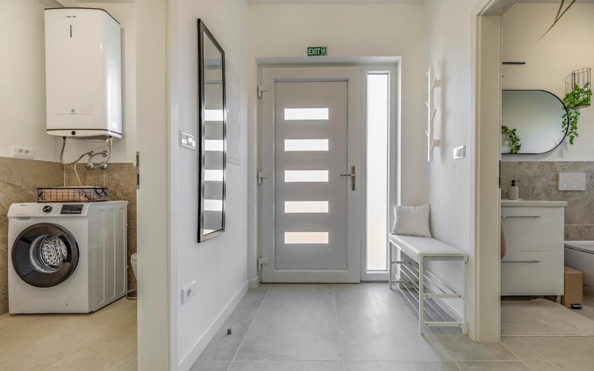 Apartman Veluana 3 With A Balcony *