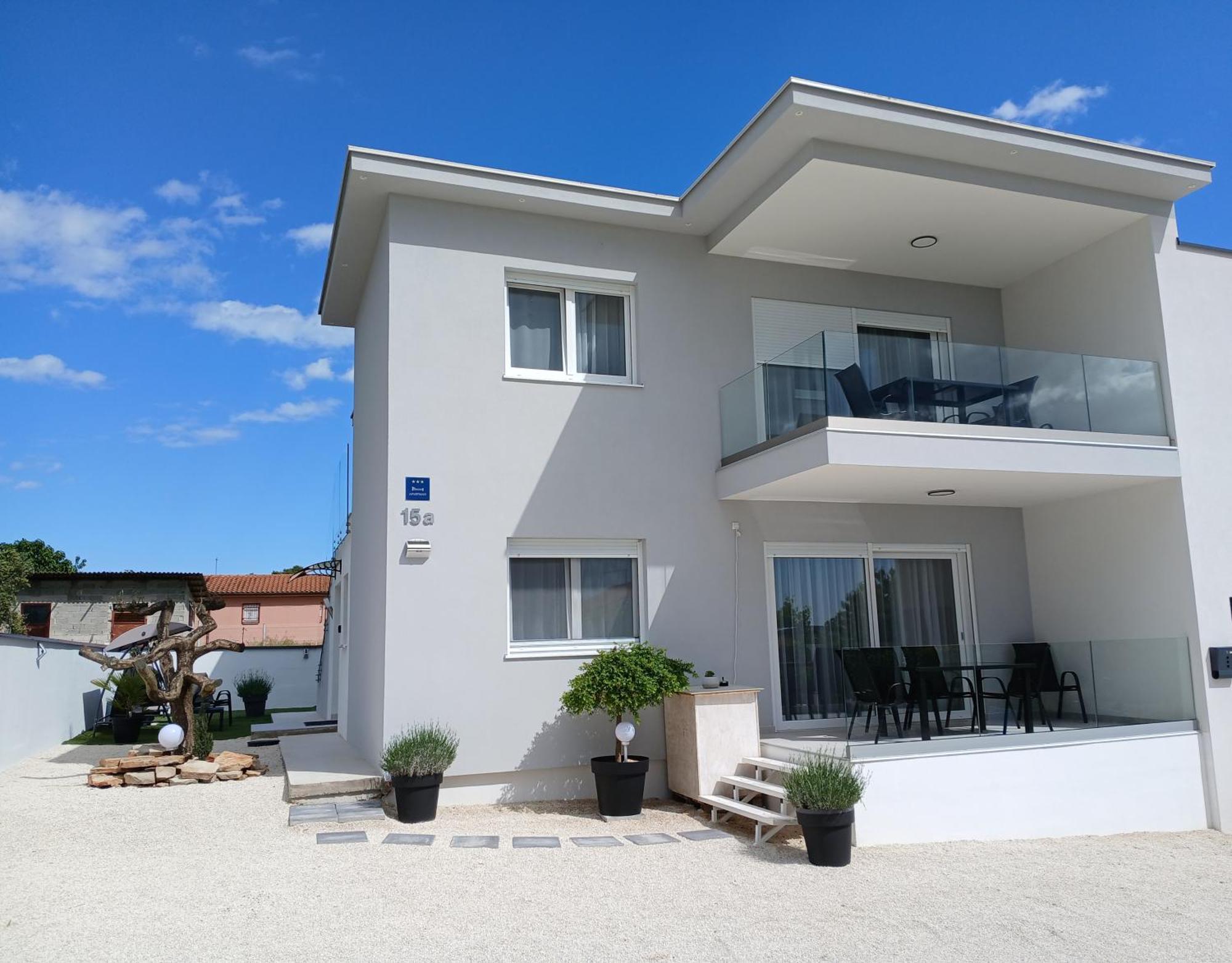 Veluana 3 With A Balcony Apartment
